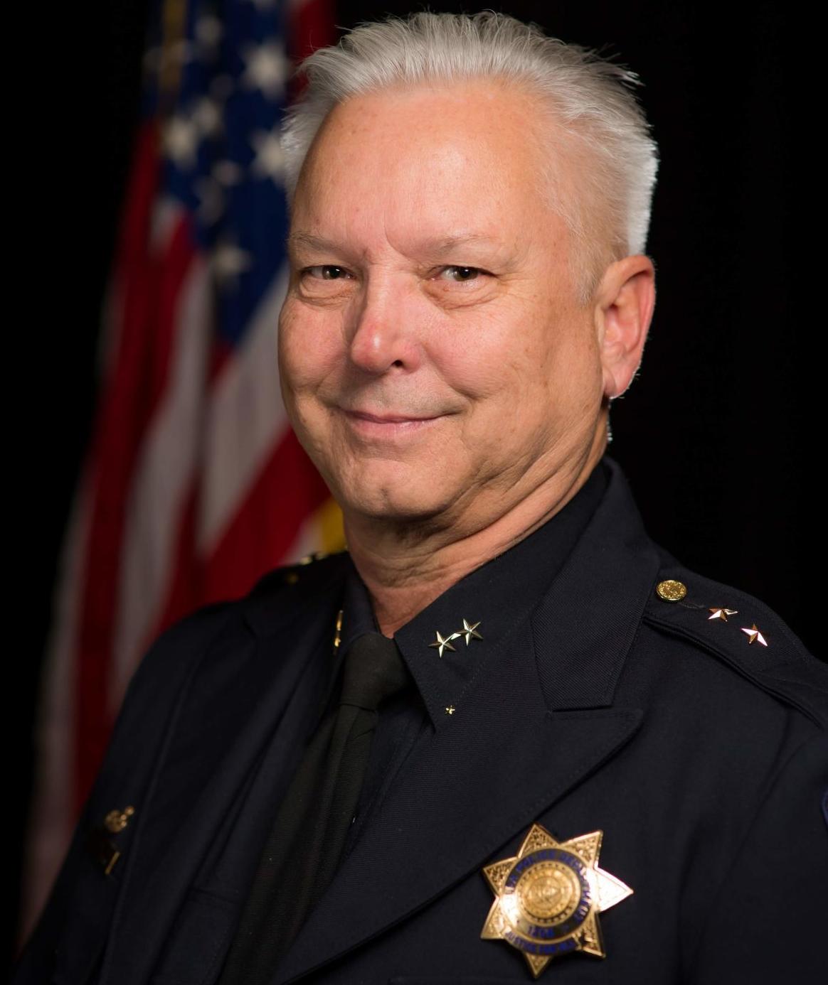Dennis Larsen